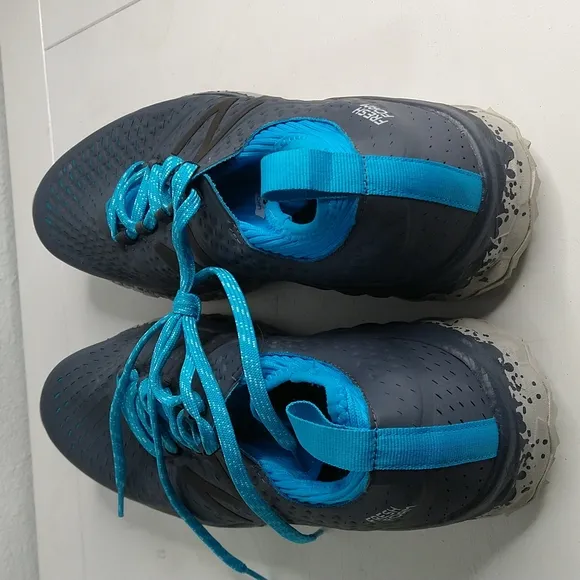 New Balance Women's Fresh Foam Hierro v3 Trail Shoes Grey with Blue