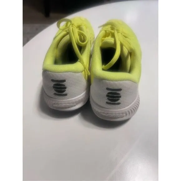 New Balance Women’s Size 7.5 FuelCell 996v5 Tennis Shoes Neon Yellow Sneakers