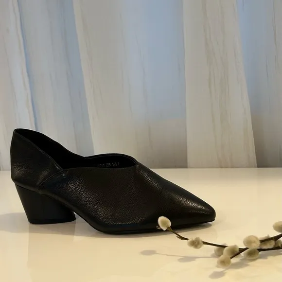 NEW Beautiful Leather Shoes Black WH-DELAIYA Women’s Size US 6,5 EU 36,5