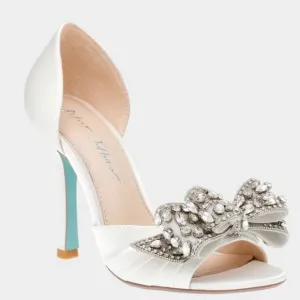 🌸NEW BETSEY JOHNSON WOMEN’S SHOES IVORY Size 8.5 WITH BOX.