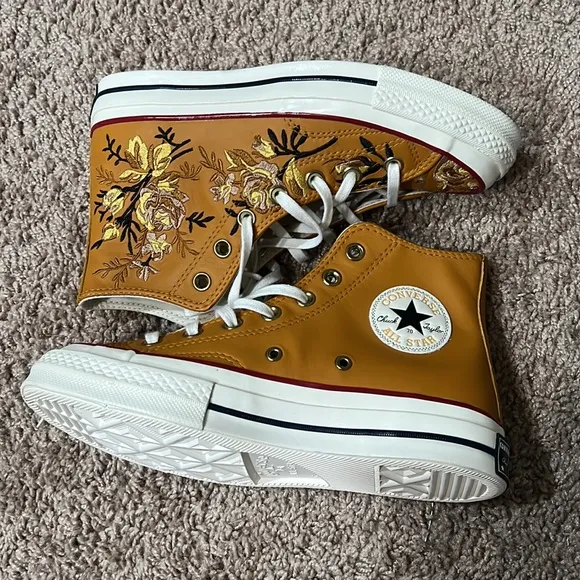 New Converse Chuck Taylor 70 Parkway Floral women’s size 7