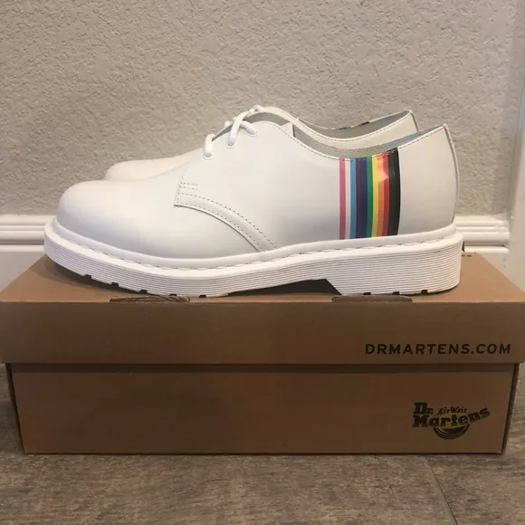 New Dr. Martens 1461 White Smooth Leathers 3 Eyes Oxford Men’s Shoes Multi Sizes