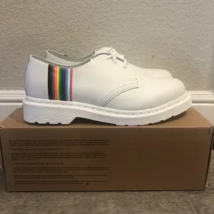 New Dr. Martens 1461 White Smooth Leathers 3 Eyes Oxford Men’s Shoes Multi Sizes
