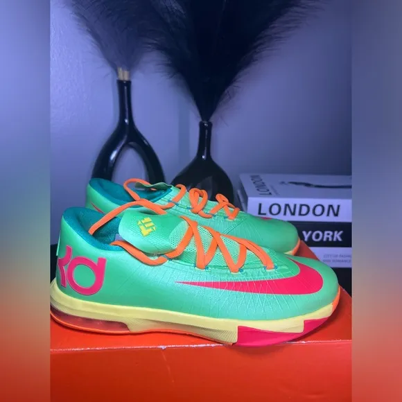 New in Box Nike Kd Vi | Green/ Orange