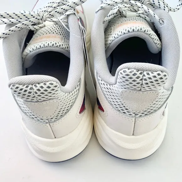 🏈New🏈 Men’s 8 Addidas Running Shoes Sneakers NWT