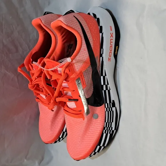 New! Men's Nike Ultrafly ZoomX Trail Racing Running Shoe Sz 12 Bright Crimson