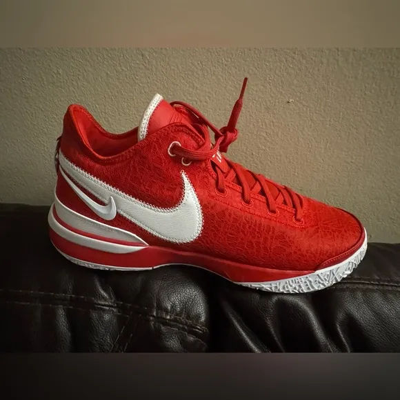 New Men’s Nike Zoom LeBron James Nxxt Gen TB P Basketball Shoes size 15 Red