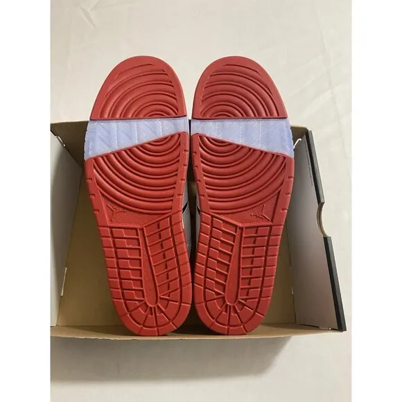 New Men’s Size 11.5 - Jordan Nu Retro 1 2022 Low Chicago DV5141 601