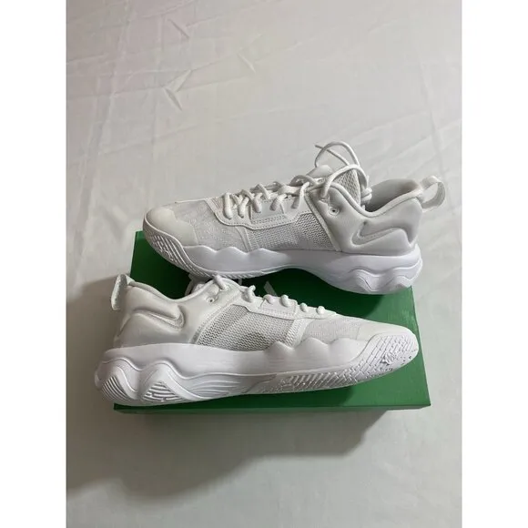 New Men’s Size 8.5 - Nike Giannis Immortality 3 Triple White DZ7533 102