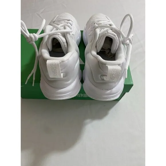 New Men’s Size 8.5 - Nike Giannis Immortality 3 Triple White DZ7533 102