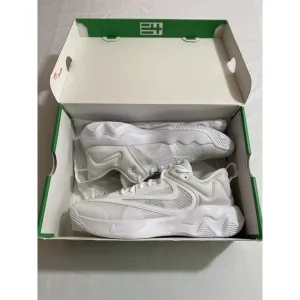 New Men’s Size 9.5 - Nike Giannis Immortality 3 Triple White DZ7533 102