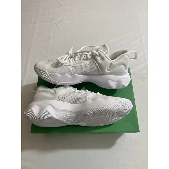New Men’s Size 9.5 - Nike Giannis Immortality 3 Triple White DZ7533 102