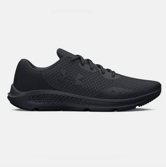 NEW Men’s Under Armour Shoes, Available in size 11