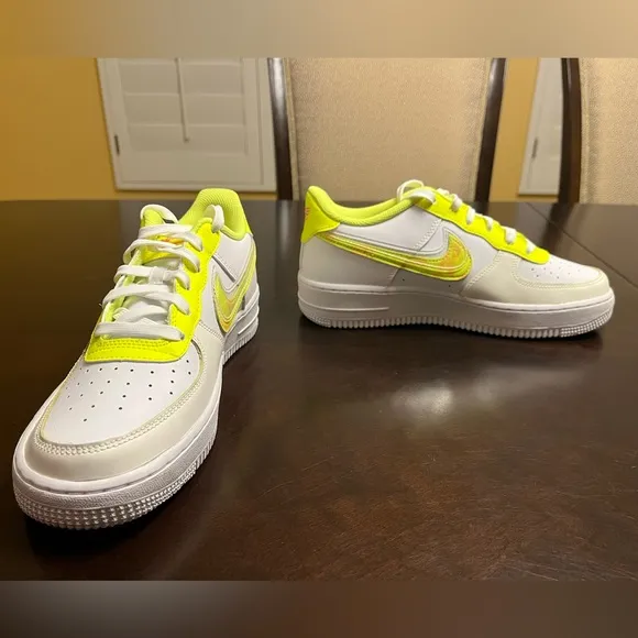 New Nike Air Force 1 White Volt Sneaker Shoes Size US 6.5Y