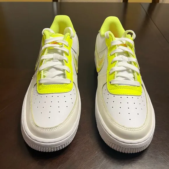New Nike Air Force 1 White Volt Sneaker Shoes Size US 6.5Y