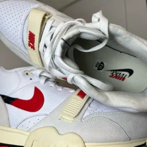 •NEW• Nike Air Trainer 1 Split Chicago • White/Red/Black/ Coconut shoes • 11.5M