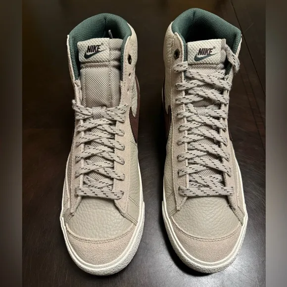 New Nike Blazer Mid 77 Green Cream Leather Sneaker Shoes Size US 9 M / 10.5 W