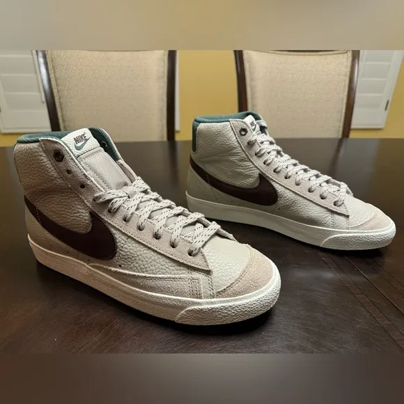 New Nike Blazer Mid 77 Green Cream Leather Sneaker Shoes Size US 9 M / 10.5 W