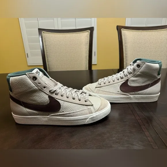 New Nike Blazer Mid 77 Green Cream Leather Sneaker Shoes Size US 9 M / 10.5 W