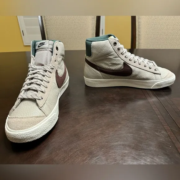 New Nike Blazer Mid 77 Green Cream Leather Sneaker Shoes Size US 9 M / 10.5 W