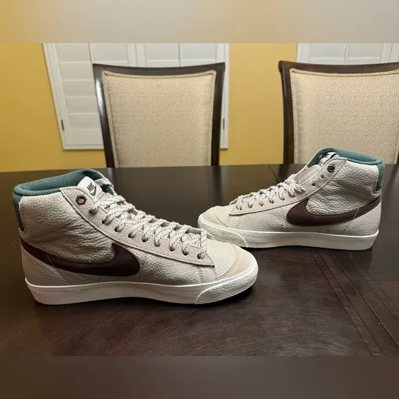 New Nike Blazer Mid 77 Green Cream Leather Sneaker Shoes Size US 9 M / 10.5 W