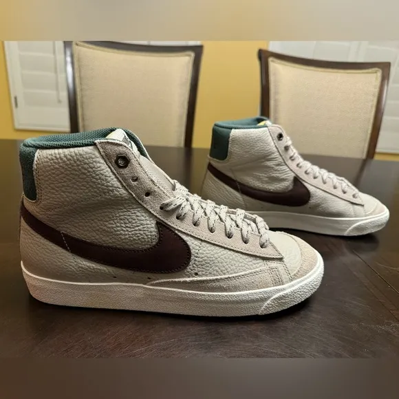 New Nike Blazer Mid 77 Green Cream Leather Sneaker Shoes Size US 9 M / 10.5 W