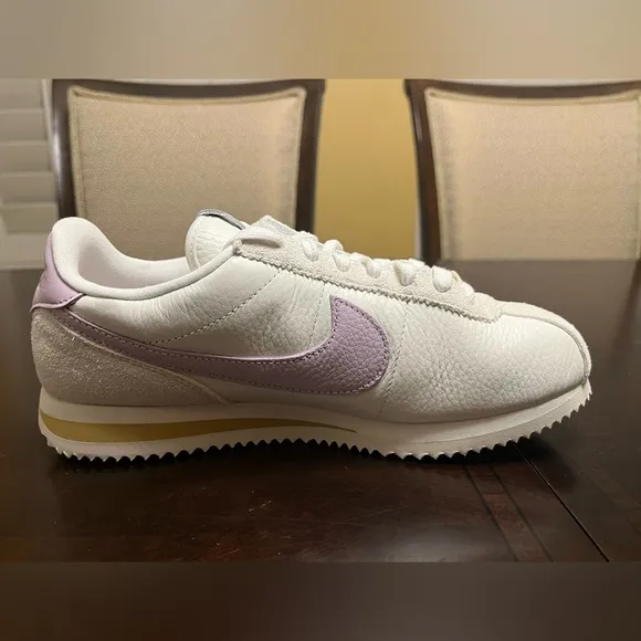 New Nike Cortez Leather White Pink Sneaker Shoes