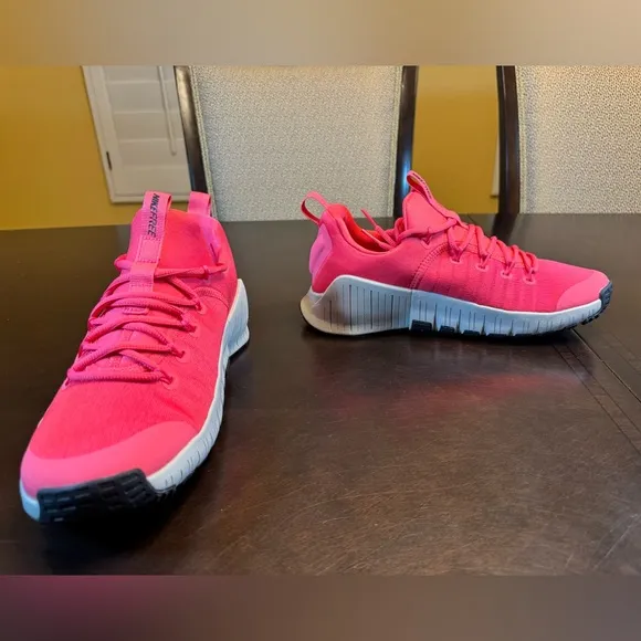 New Nike Free Metcon 6 Sneaker Shoes Pink Size US 9