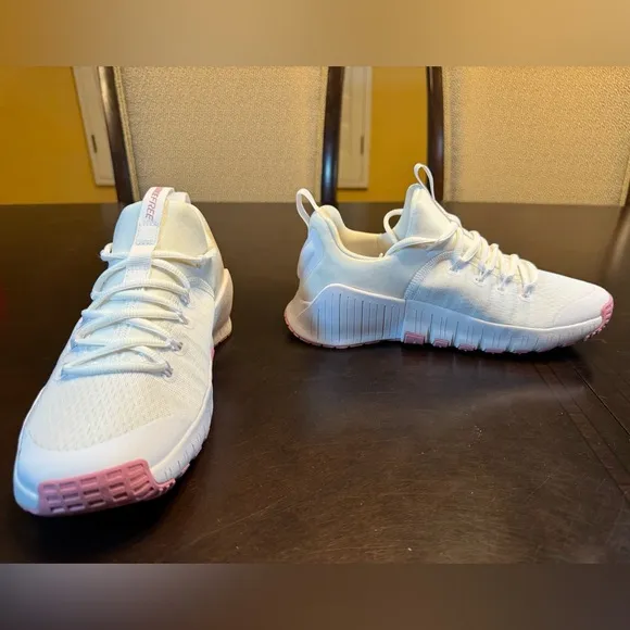 New Nike Free Metcon 6 White Pink Sneakers Shoes Size US 7.5