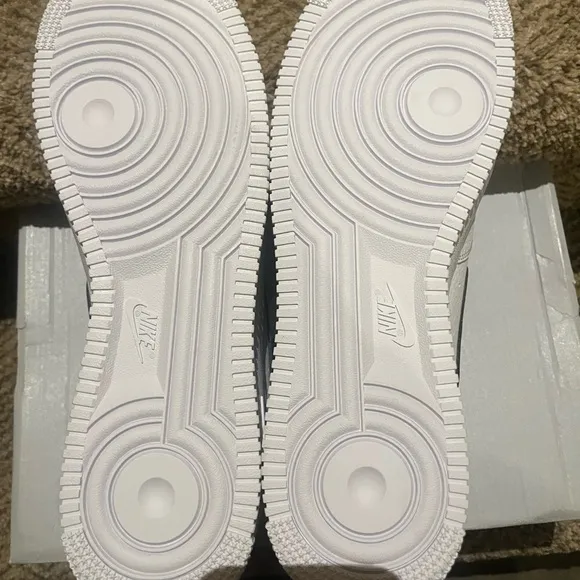NEW Nike Men’s Air Force 1-White &amp; Black-Size 12