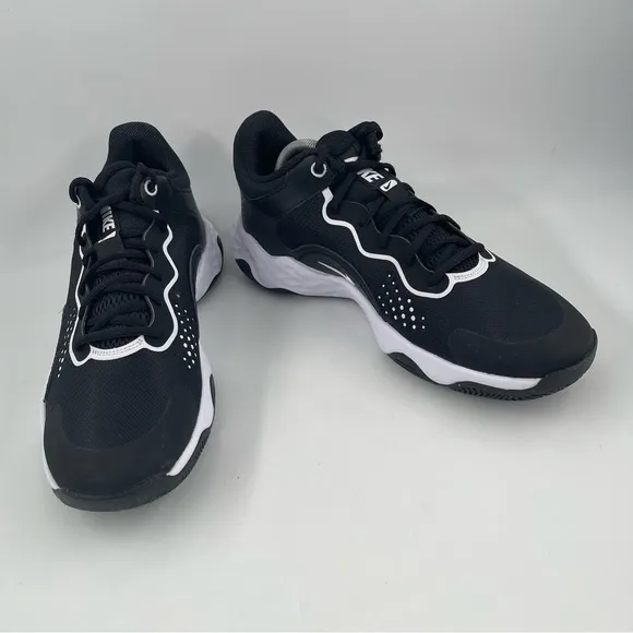 NEW! Nike Men’s Fly.By Mid 3 Black White Athletic Basketball Shoes - Size 10.5