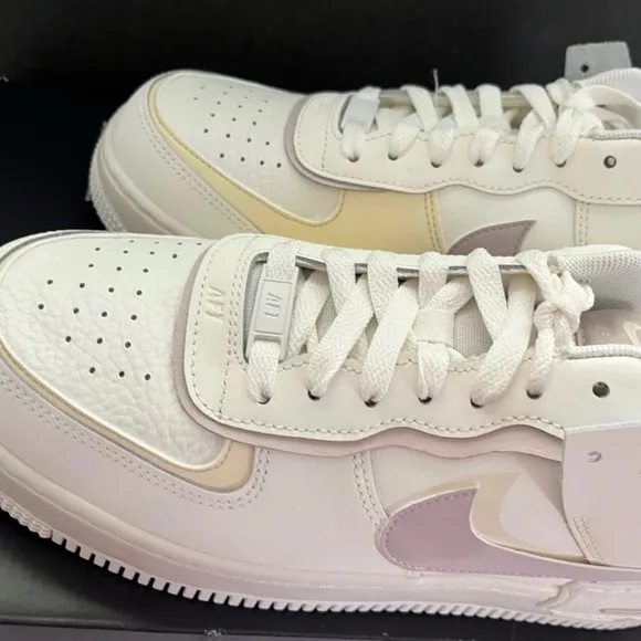 New Nike Women’s Air Force One Shadow Shoes Size: 12