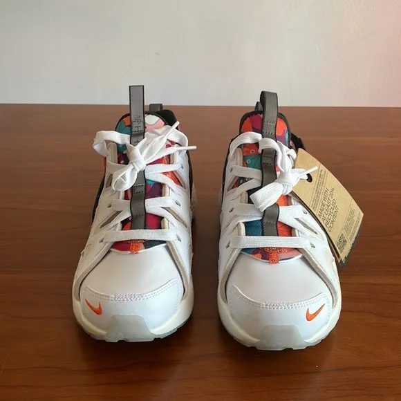 New Nike Women’s Air Huarache Craft Lunar New Year White/Orange Rare! FD4621-181