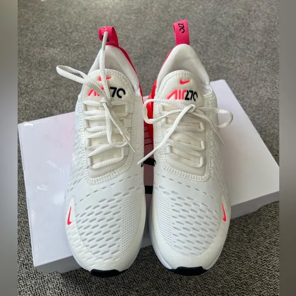 NEW Nike Women's Air Max 270 Shoes with Box AH6789-122 Size 7.5 Sail Hot Punch