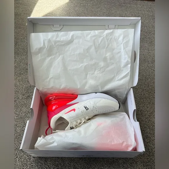 NEW Nike Women's Air Max 270 Shoes with Box AH6789-122 Size 7.5 Sail Hot Punch