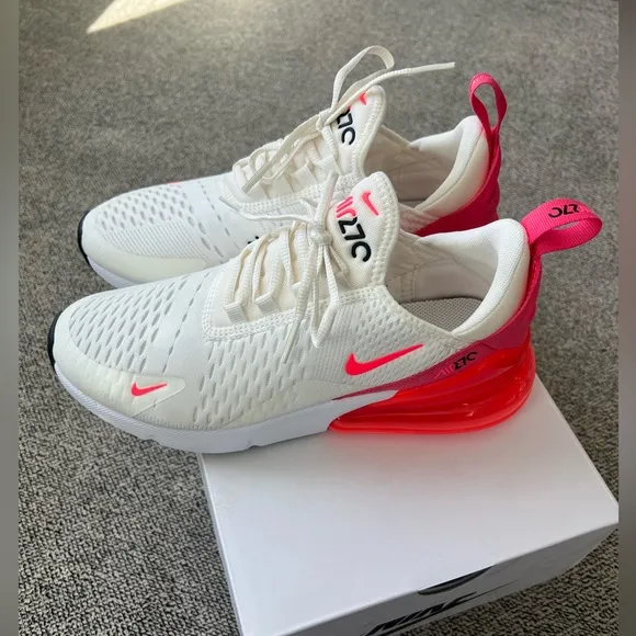 NEW Nike Women's Air Max 270 Shoes with Box AH6789-122 Size 7.5 Sail Hot Punch