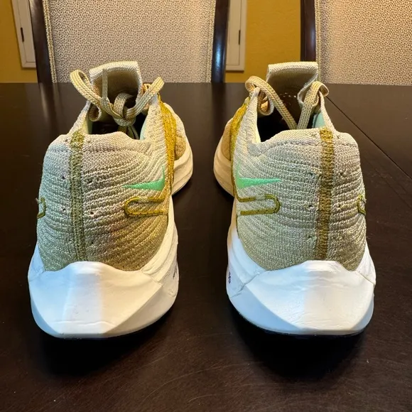 New Nike Zoom Pegasus Turbo Sesame Sneaker Shoes Size US 10.5