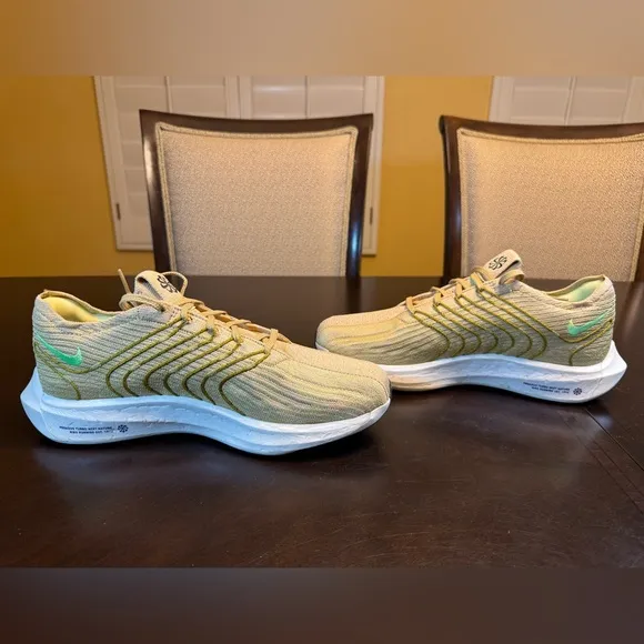 New Nike Zoom Pegasus Turbo Sesame Sneaker Shoes Size US 10.5