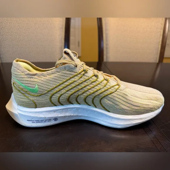New Nike Zoom Pegasus Turbo Sesame Sneaker Shoes Size US 10.5