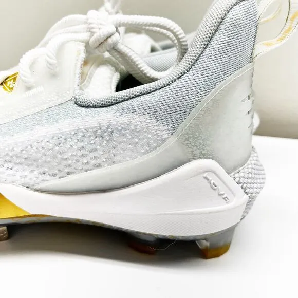 NEW Under Armour Men's Harper 6 Metal White Gold Baseball Cleats Size 8 Shoes