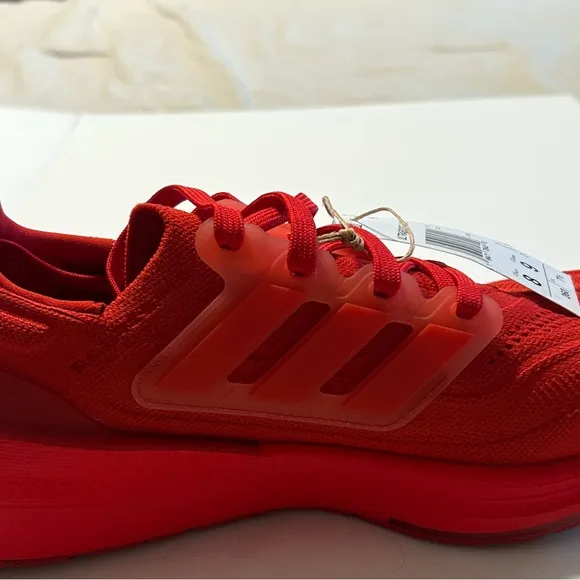 NEW Unisex Adidas  RED Ultraboost Light Shoes m8 w9