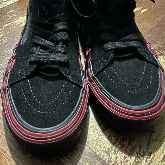 NEW Unisex Vans Sk8 Hi Flame Sz M6/W7.5 (Discounted Shipping)