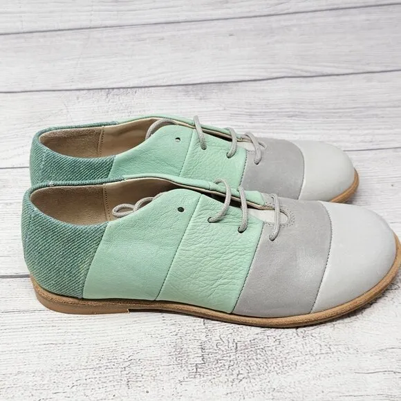 New without Box Mannela de Juan Kids Oxford Shoes Size US 13/EU 31‎