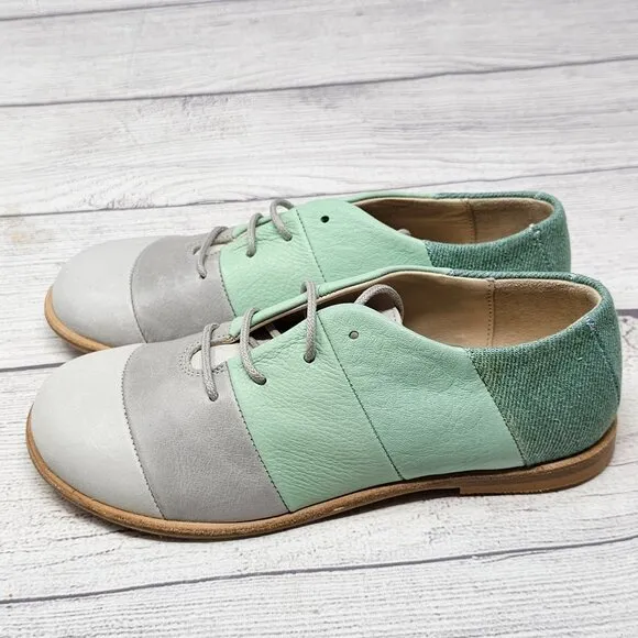 New without Box Mannela de Juan Kids Oxford Shoes Size US 13/EU 31‎