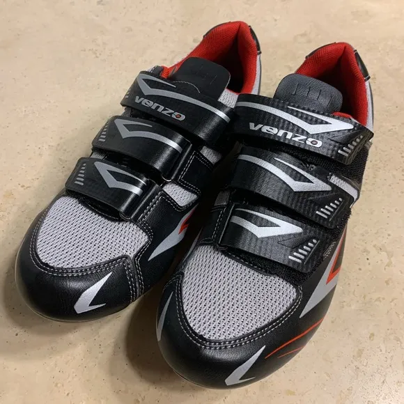 New women’s cycling or spinning shoes 🚵‍♀️