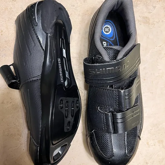 New women’s shimano cycling/ racing/ spinning shoes 🚵‍♀️