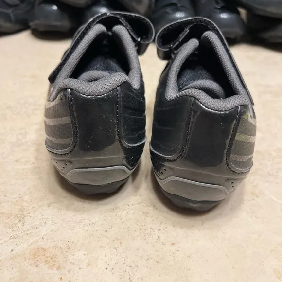 New women’s shimano cycling/ racing/ spinning shoes 🚵‍♀️
