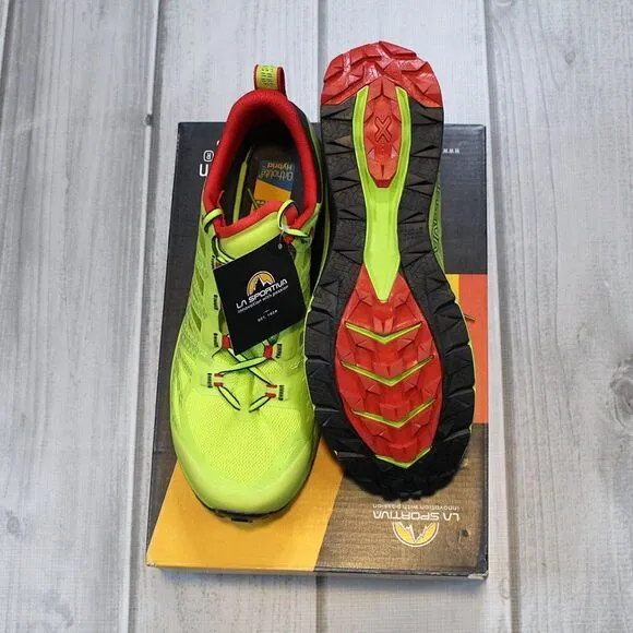 NEW La Sportiva Jackal II Trail-Running Shoes - Men's **FREE SOCKS**