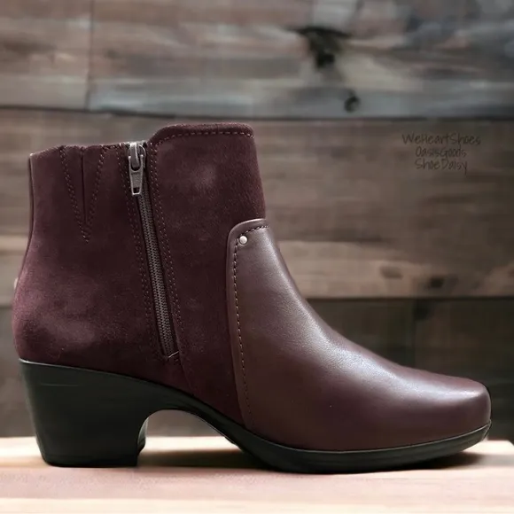 NIB Clarks Emily Low Boot Leather Ankle Boots Booties Burgundy 8.5M