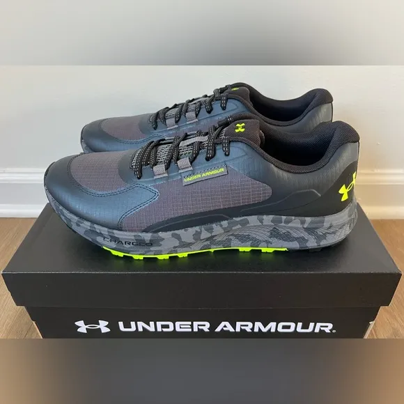 NIB Men’s Under Armour Charged Bandit Trail 3 Black Gray Camo Running Shoes